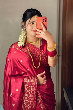 প্রিমিয়াম জাপানি সিল্ক শাড়ী + ম্যাচিং ব্লাউজ পিচ (code-01)