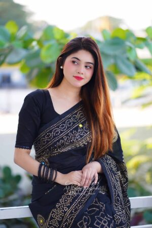 প্রিমিয়াম জামদানি সিল্ক শাড়ী + ব্লাউজ পিচ (Code 103)