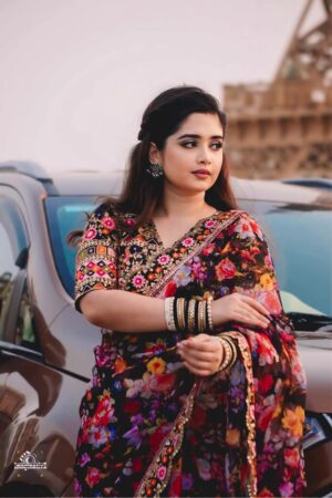 প্রিমিয়াম কোয়ালিটি ইন্ডিয়ান পাথর ওয়ার্ক শাড়ি + ব্লাউজ পিছ