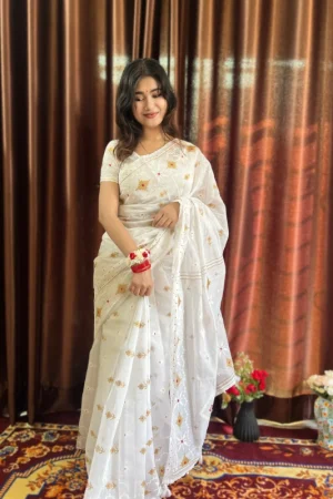 প্রিমিয়াম টাংগাইল হাফসিল্কের ব্লকপ্রিন্ট শাড়ি - সাদা