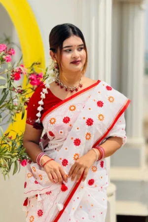 প্রিমিয়াম হাফসিল্ক বুটিক্স শাড়ি