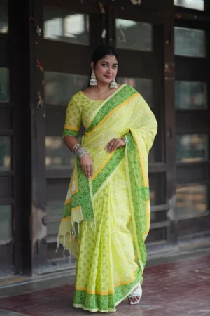 প্রিমিয়াম আড়ং কটনের তাঁতের শাড়ি