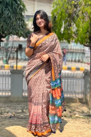 প্রিমিয়াম গ্লোসি সিল্ক প্রিন্টের শাড়ি